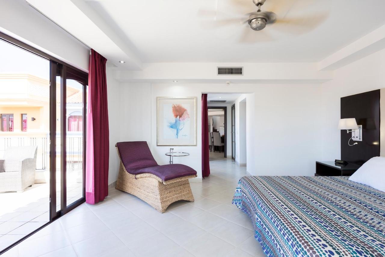 Atlas Tenerife Residence Resort 洛斯克里斯蒂亚诺斯 外观 照片