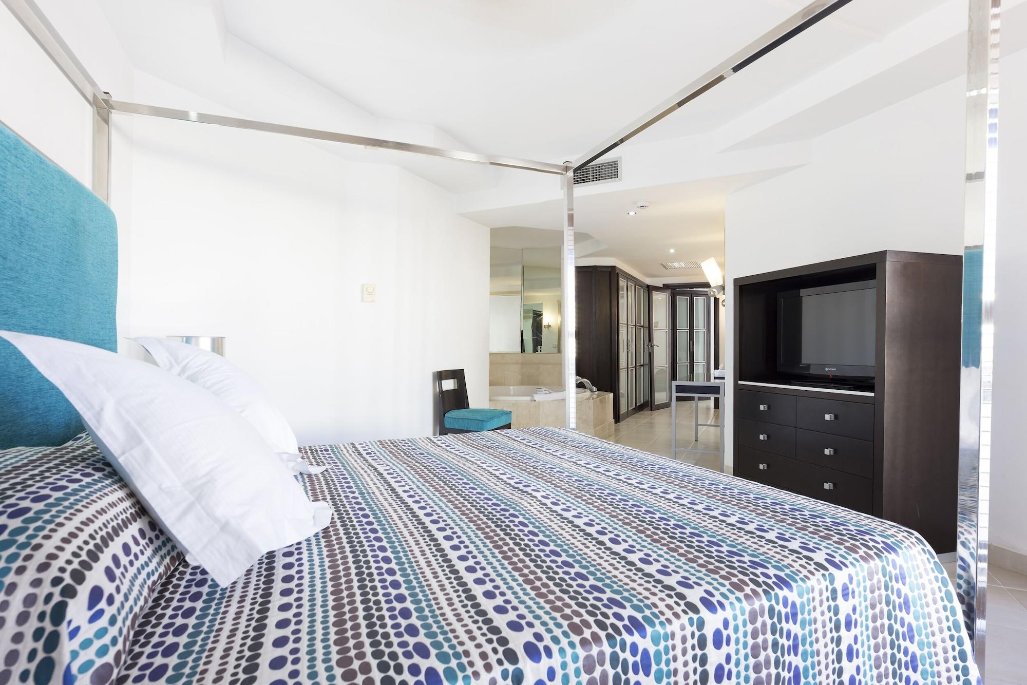 Atlas Tenerife Residence Resort 洛斯克里斯蒂亚诺斯 外观 照片