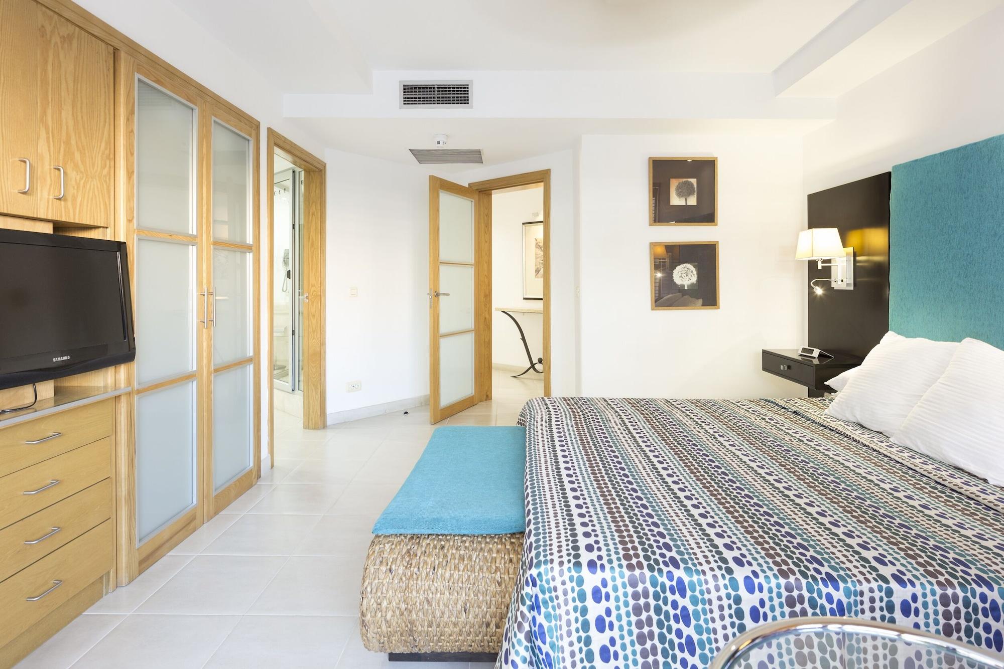 Atlas Tenerife Residence Resort 洛斯克里斯蒂亚诺斯 外观 照片
