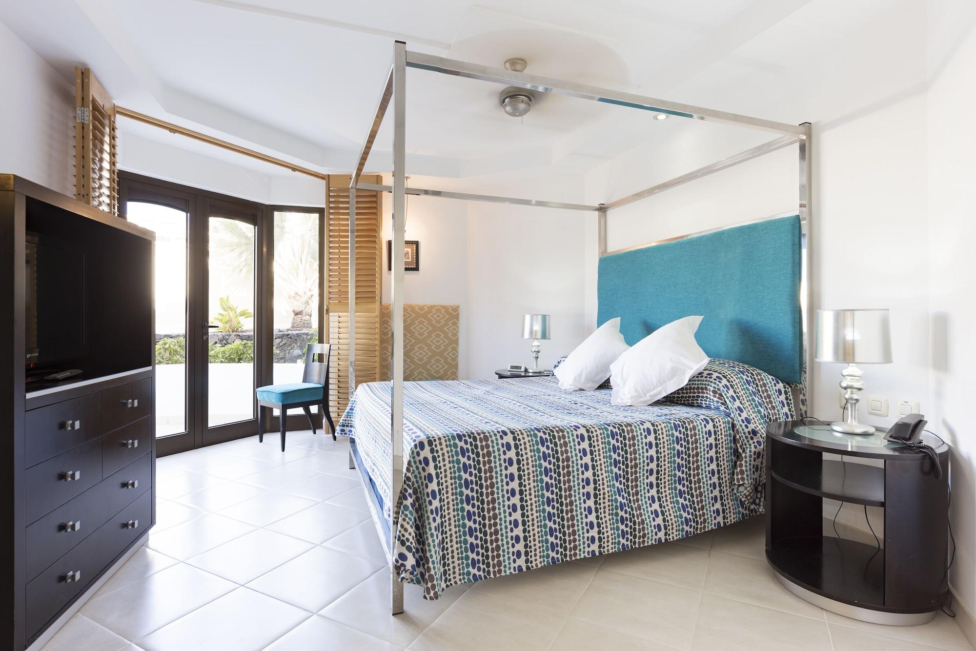 Atlas Tenerife Residence Resort 洛斯克里斯蒂亚诺斯 外观 照片