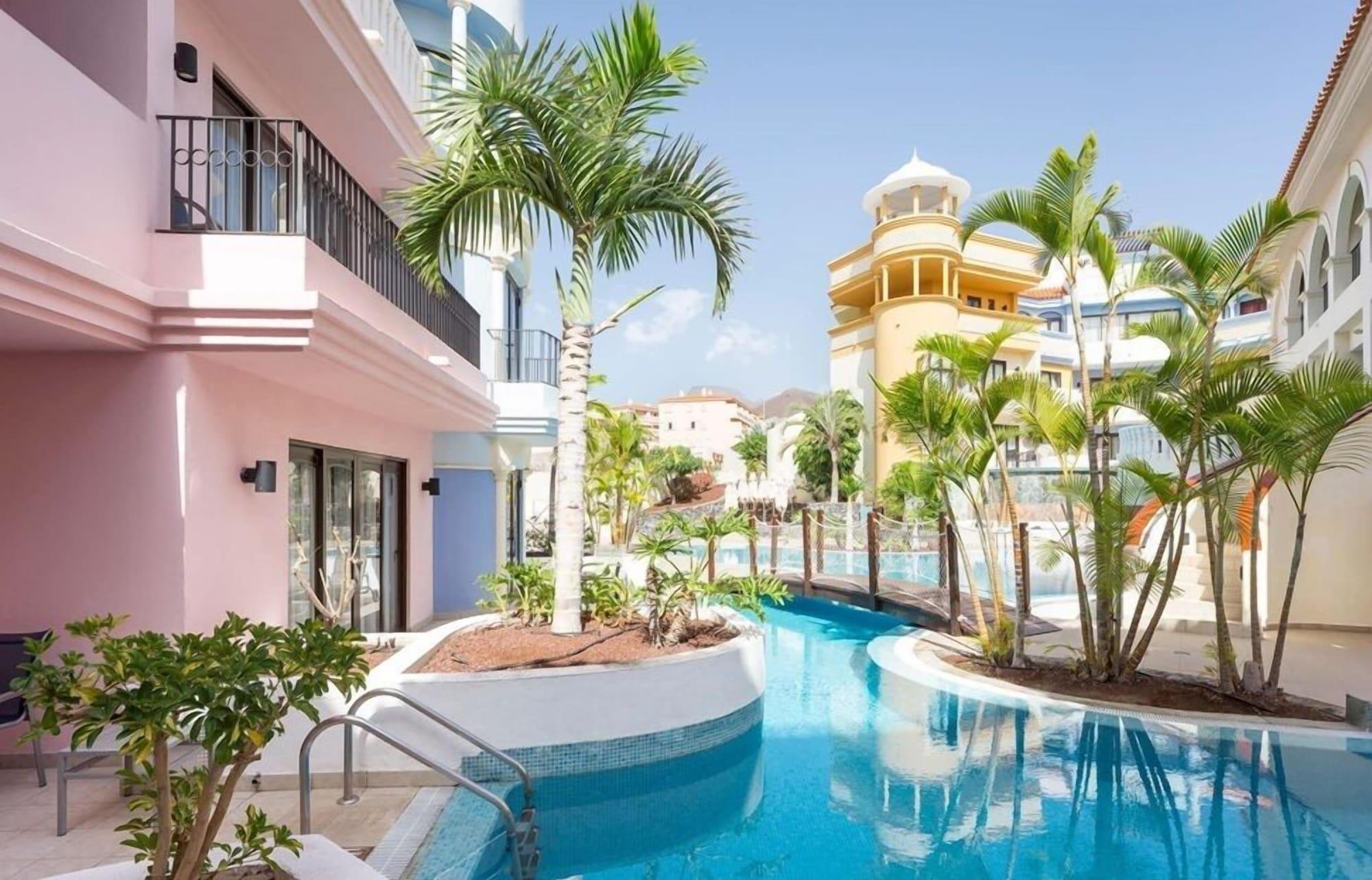 Atlas Tenerife Residence Resort 洛斯克里斯蒂亚诺斯 外观 照片