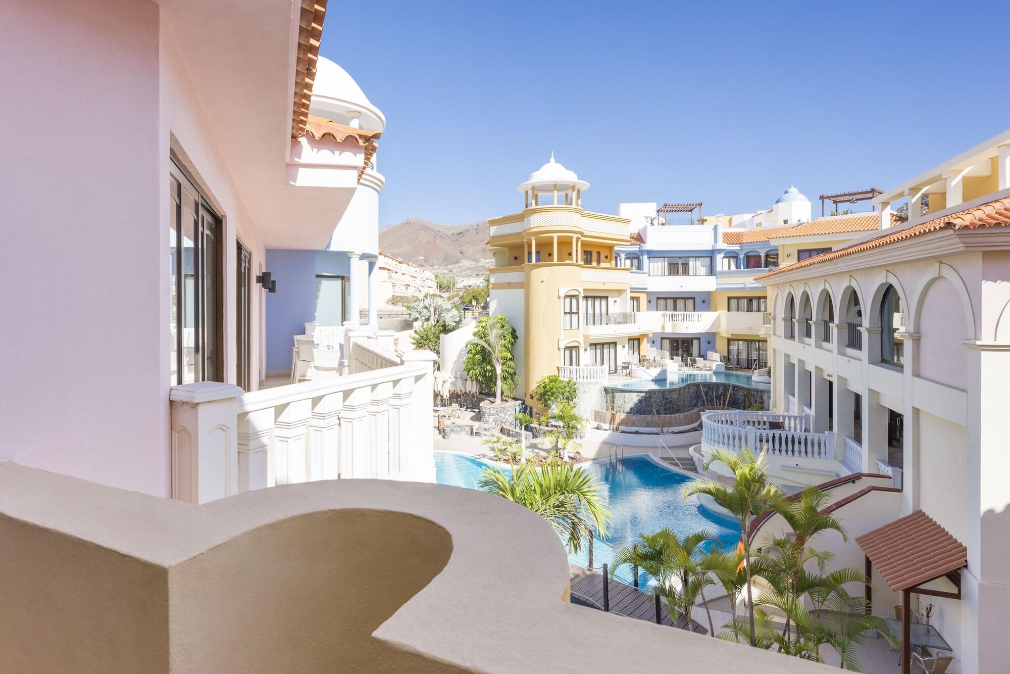Atlas Tenerife Residence Resort 洛斯克里斯蒂亚诺斯 外观 照片