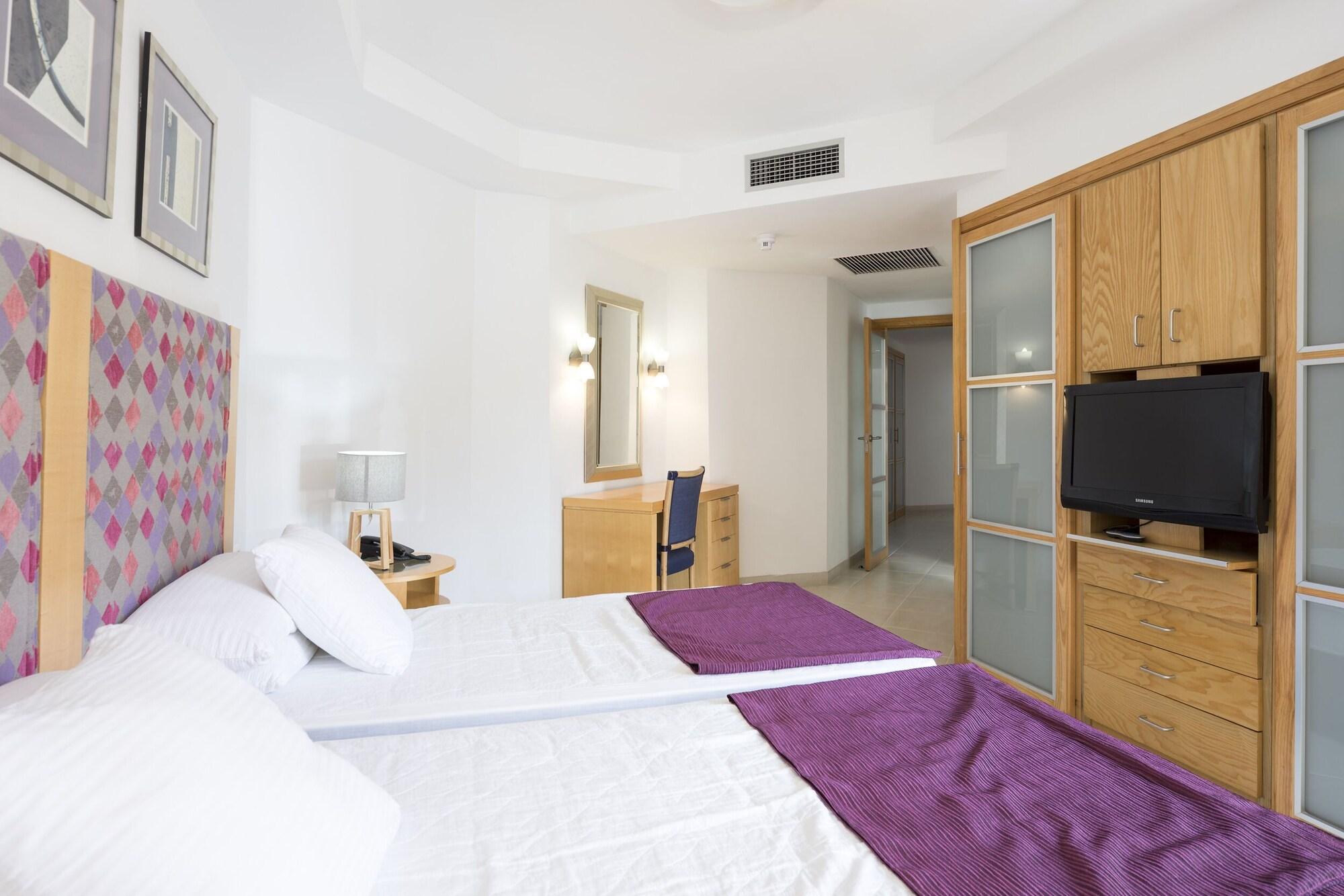 Atlas Tenerife Residence Resort 洛斯克里斯蒂亚诺斯 外观 照片