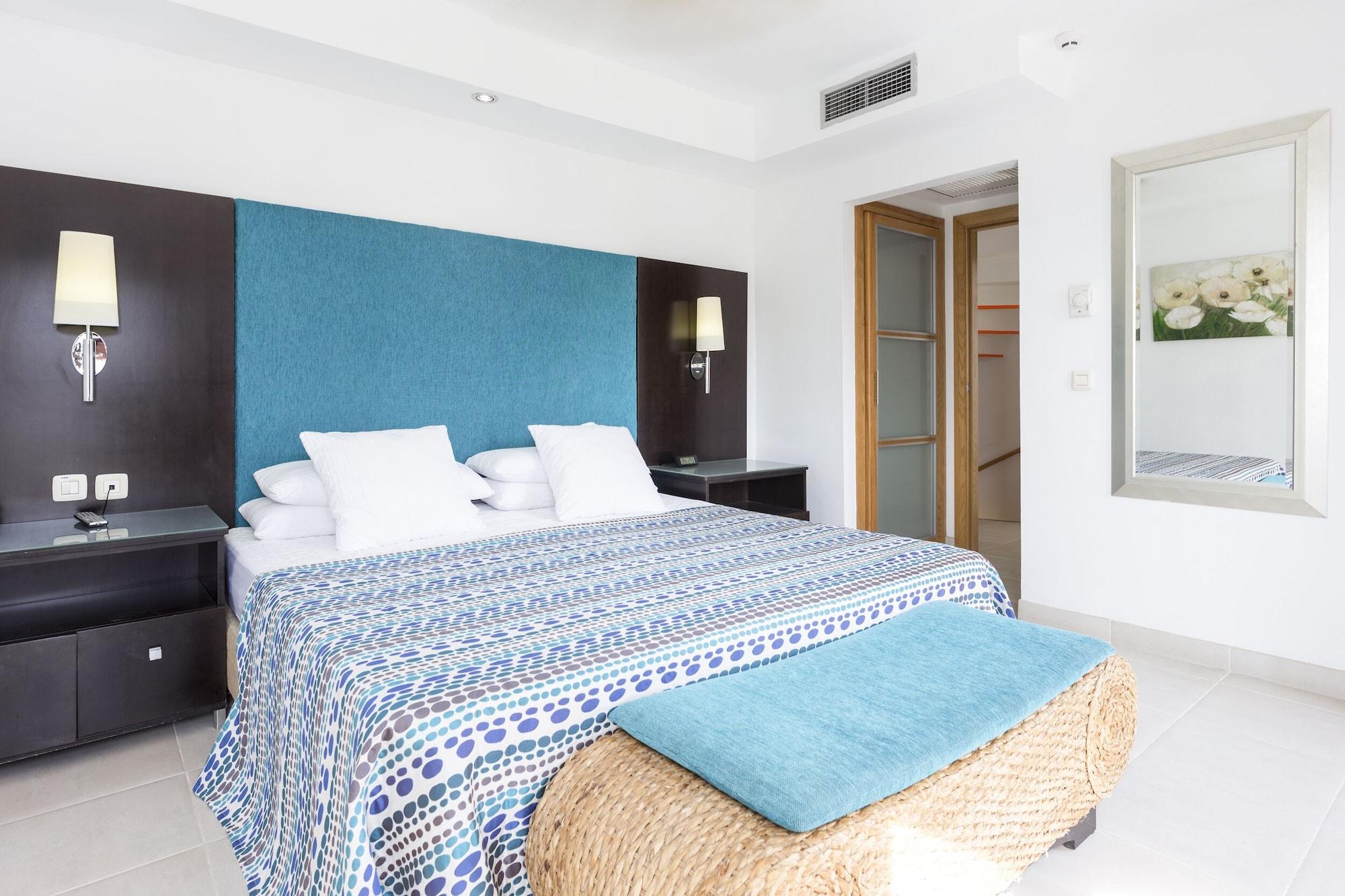 Atlas Tenerife Residence Resort 洛斯克里斯蒂亚诺斯 外观 照片